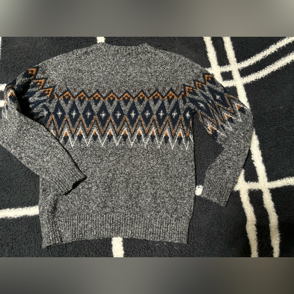 Knitted Sweater. Boy’s Small 6/7 - Picture 2 of 5